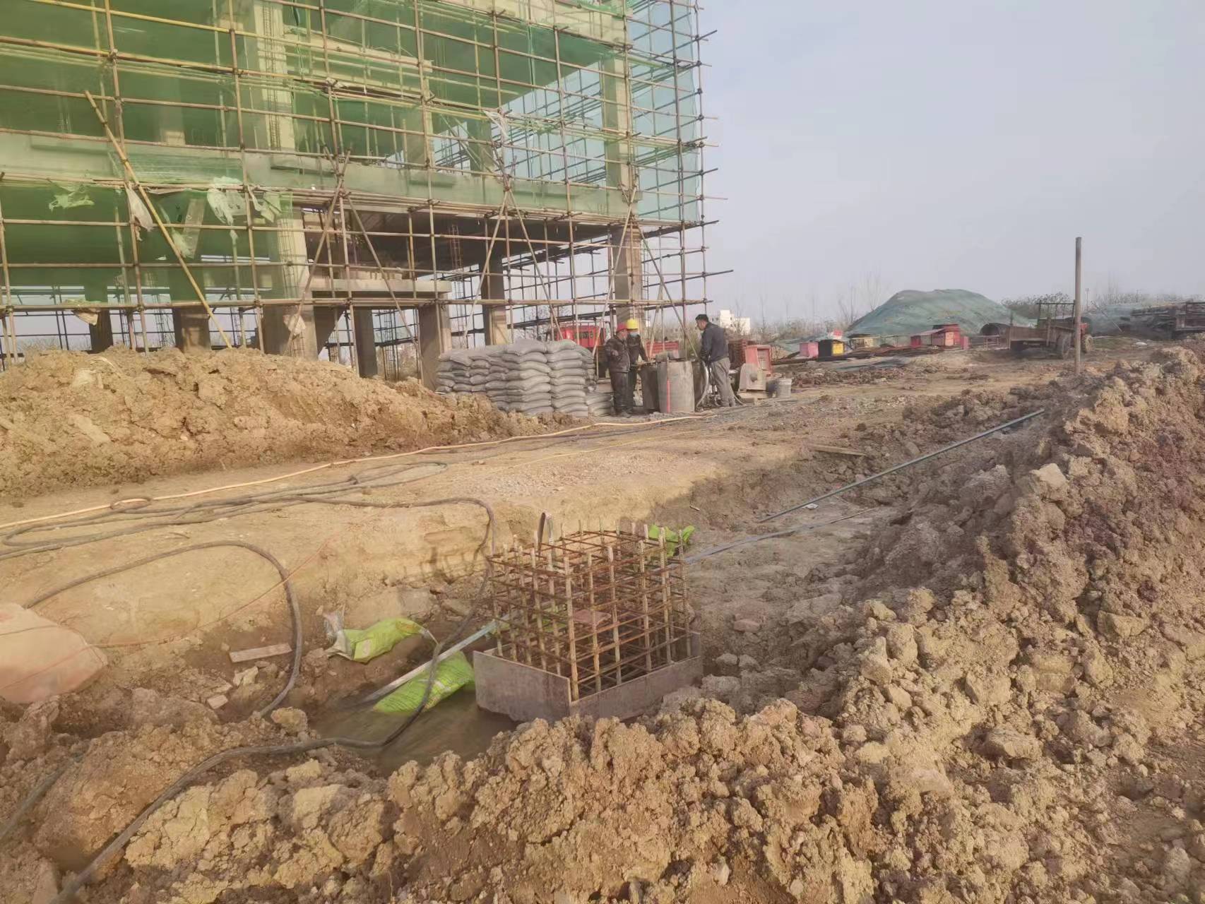 临夏市当桥梁出现裂缝的时候应该及时加固修补